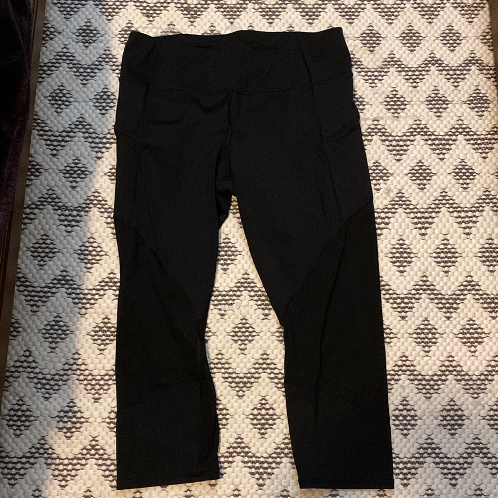 Black Mesh Knee Athleta Leggings